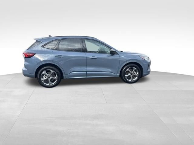 Certified 2024 Ford Escape ST-Line w/ Tech Pack #1 image 5