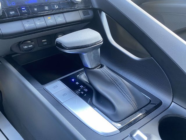 Used 2023 Hyundai Elantra SEL FWD image 27