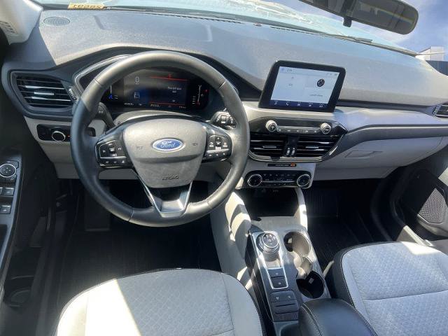 Certified 2023 Ford Escape Active AWD/4WD image 13