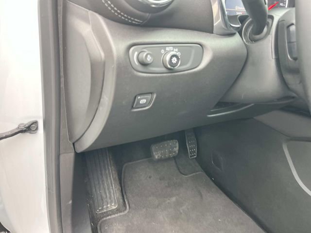 Used 2024 Chevrolet Blazer LT image 31