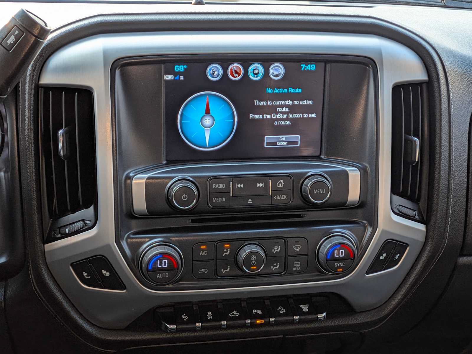 Used 2018 GMC Sierra 3500 SLT AWD/4WD image 21