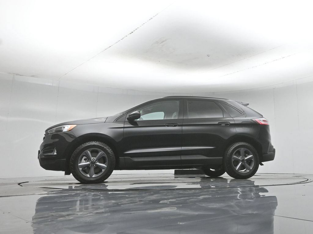 Certified 2024 Ford Edge SEL w/ Sport Appearance Package AWD/4WD image 49