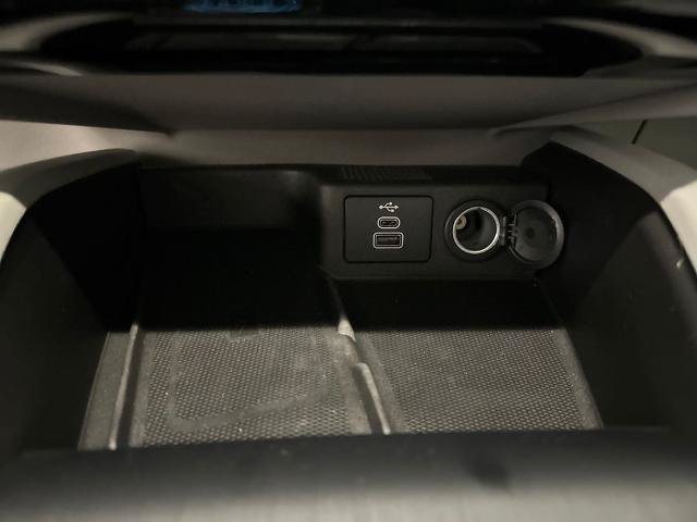 Certified 2025 Ford Escape SE w/ PHEV Premium Package FWD image 29