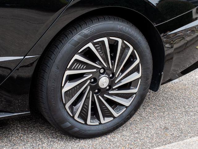 Used 2023 Hyundai Sonata Limited image 6