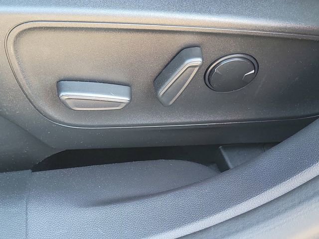 Certified 2023 Ford Escape Active AWD/4WD image 12