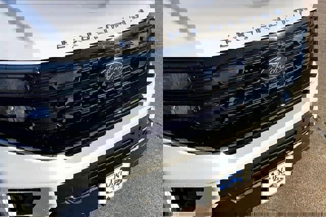 Certified 2025 Ford Expedition Active image 30