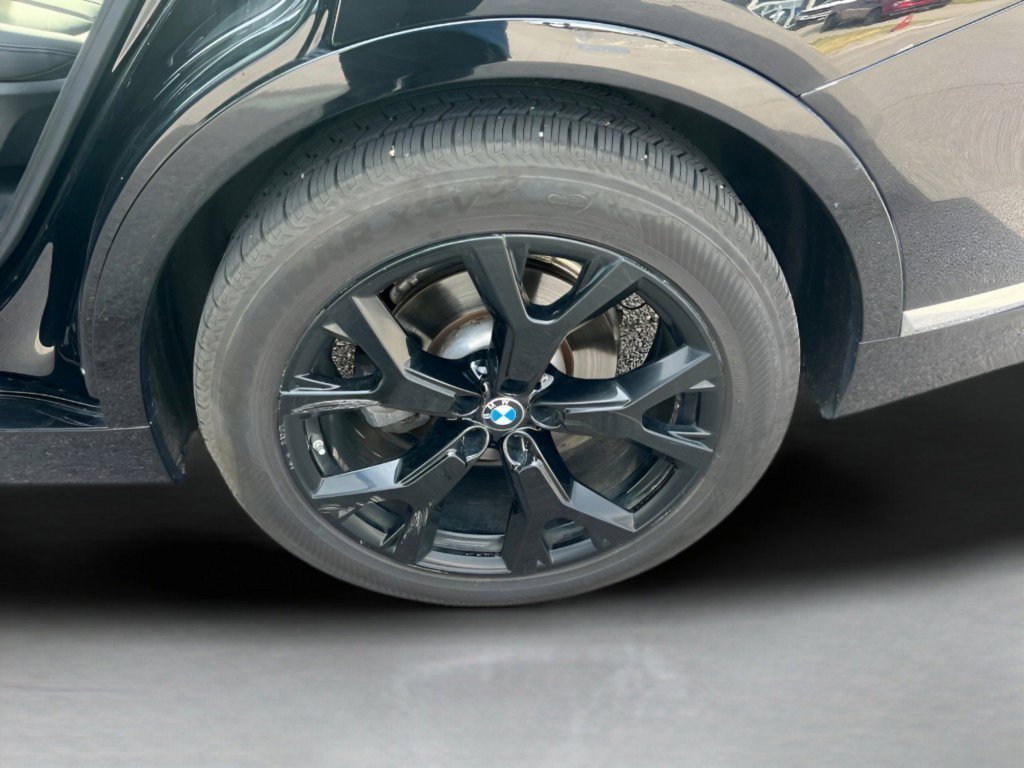 Used 2020 BMW X7 xDrive40i w/ Premium Package AWD/4WD image 18