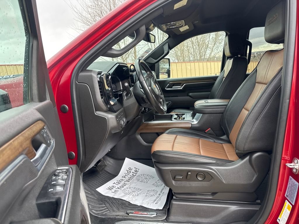 Used 2024 Chevrolet Silverado 2500 High Country image 14