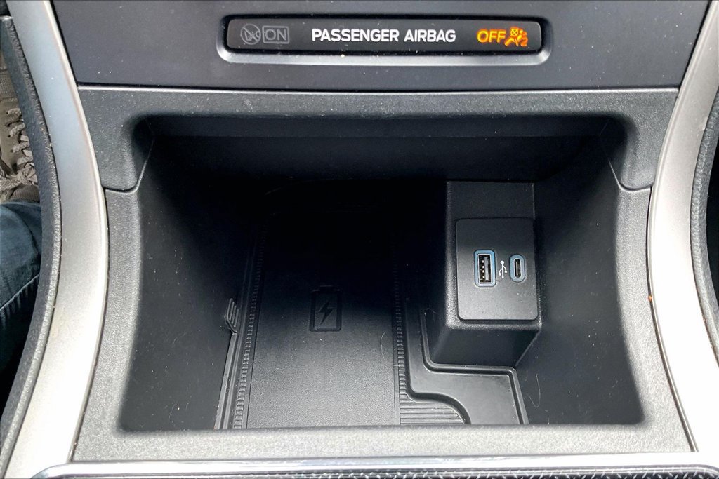 Certified 2022 Ford Edge ST-Line AWD/4WD image 17