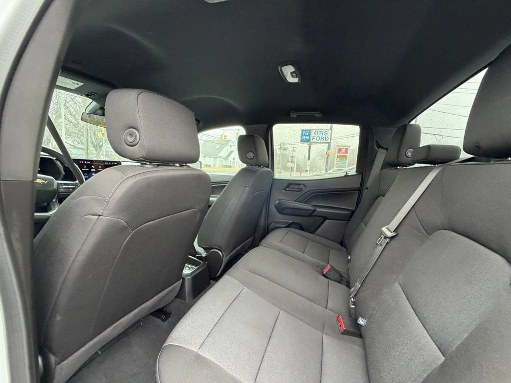 Used 2024 Chevrolet Colorado W/T RWD image 10