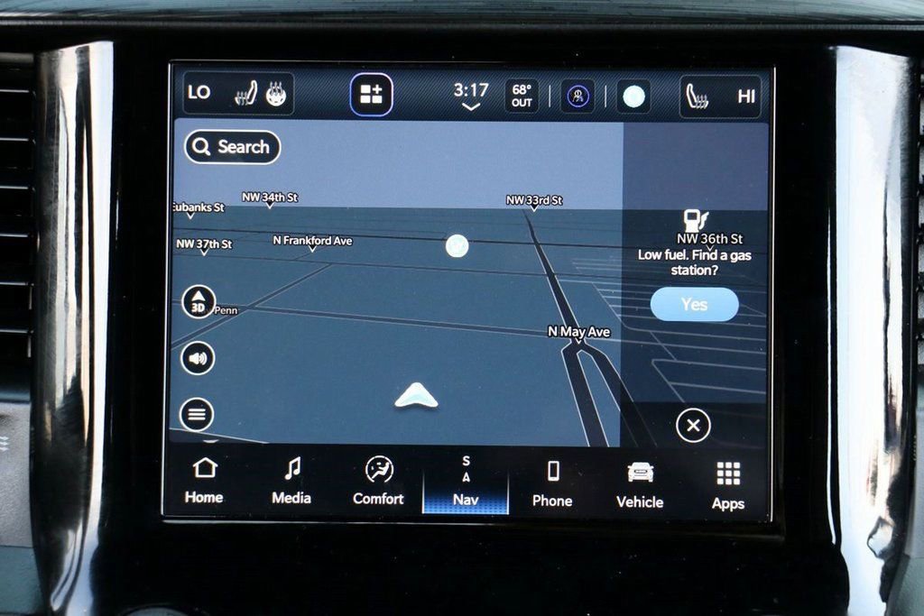 Used 2024 RAM 1500 Laramie image 27