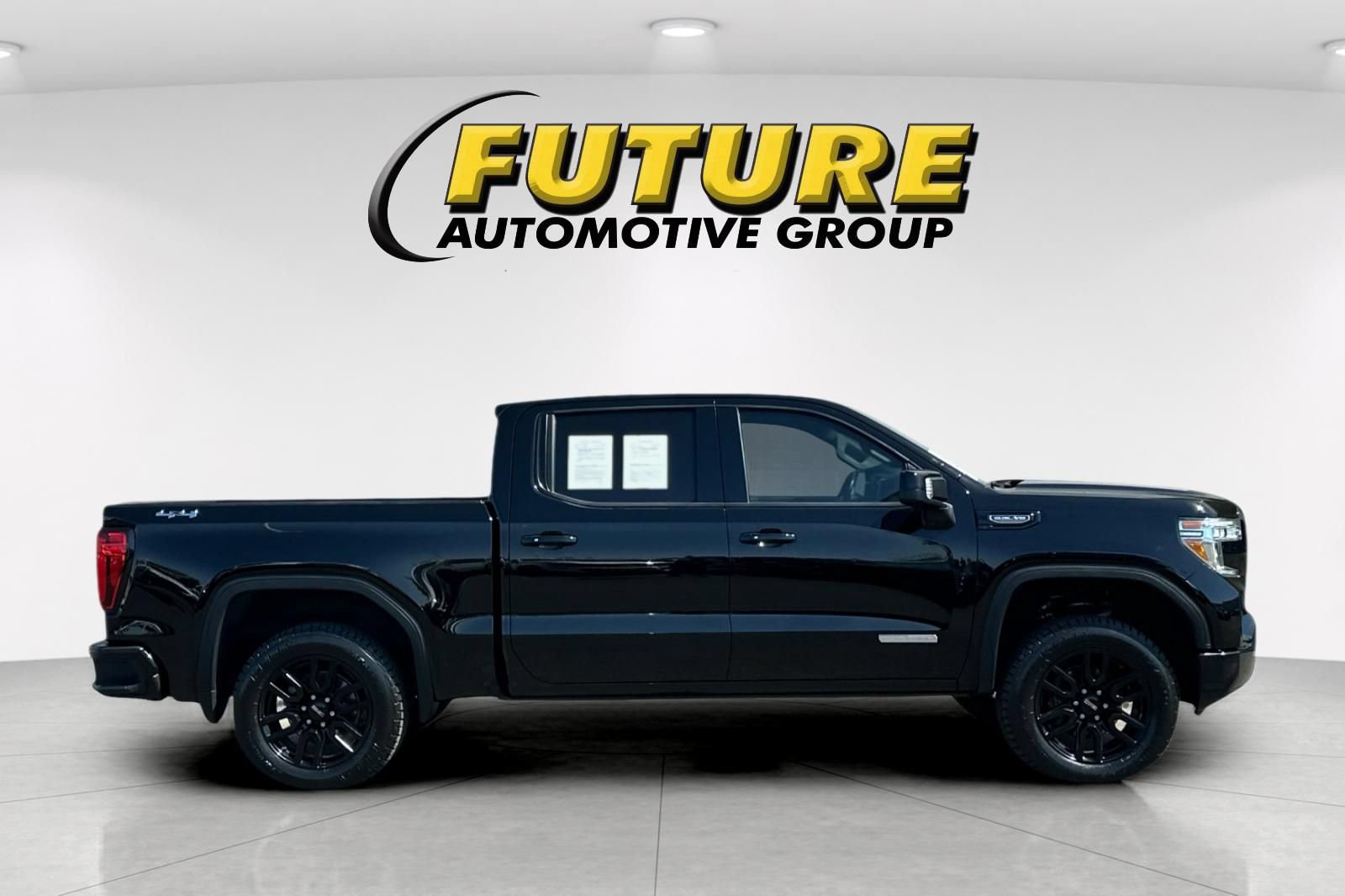 Used 2020 GMC Sierra 1500 Elevation w/ Elevation Value Package AWD/4WD image 2