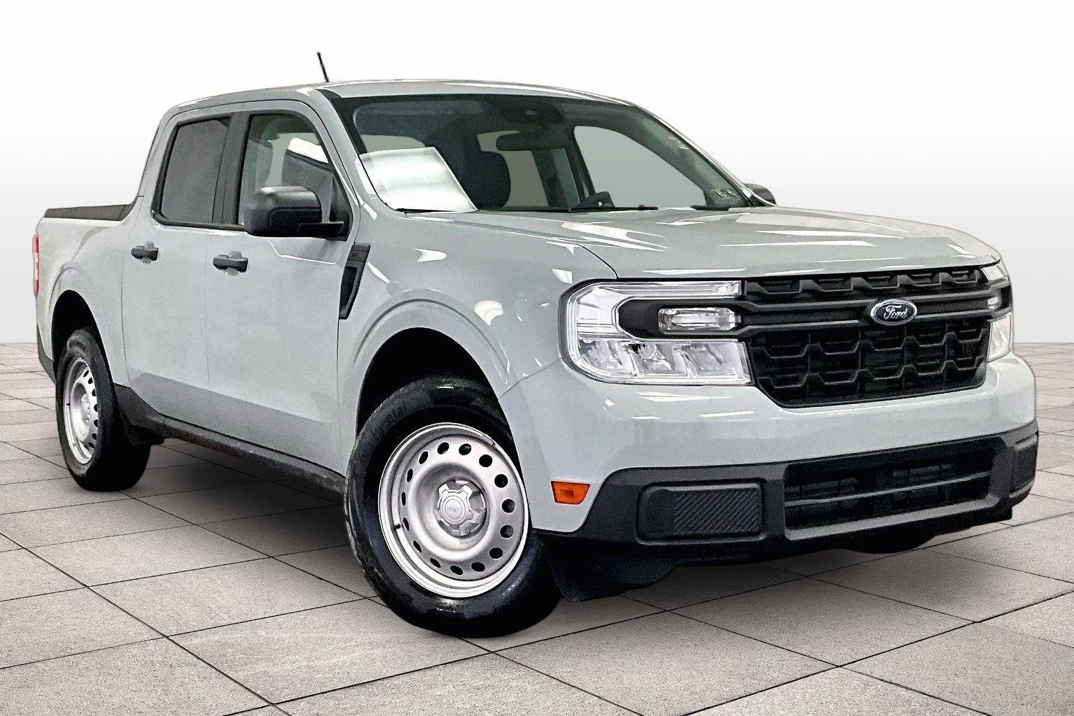 Certified 2024 Ford Maverick XL image 2