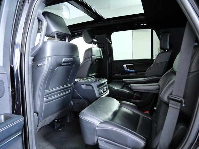 Certified 2025 Ford Expedition Platinum w/ Stealth Performance Package AWD/4WD image 13