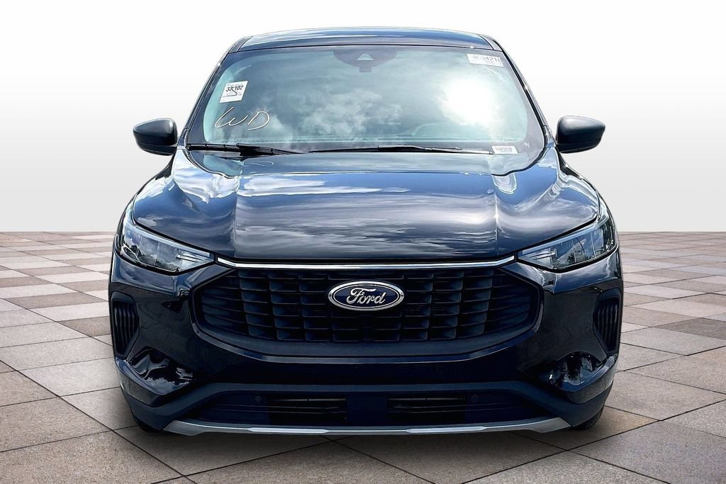 Certified 2025 Ford Escape Active w/ Active Premium Tech Pack FWD image 3