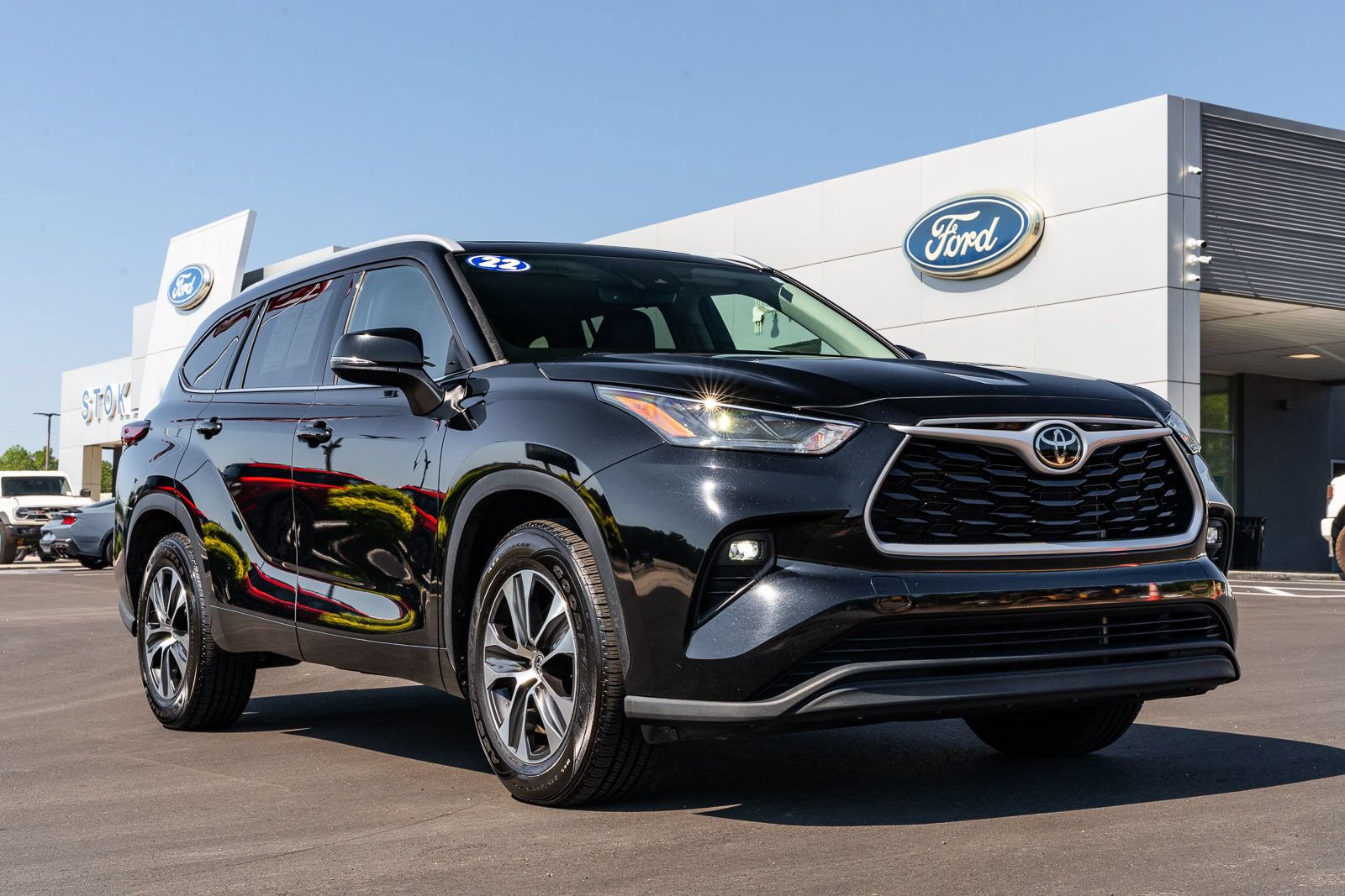 Used 2022 Toyota Highlander XLE