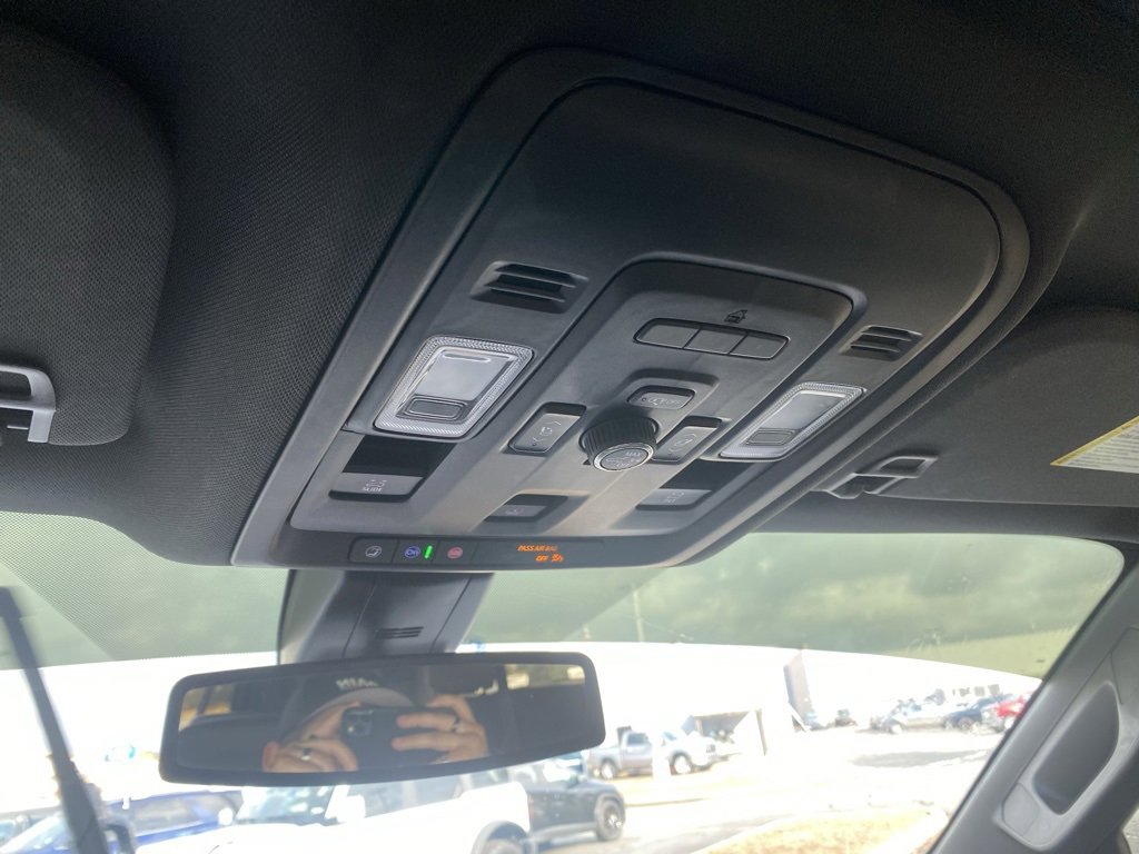 Used 2021 Chevrolet Tahoe Z71 w/ Luxury Package image 23