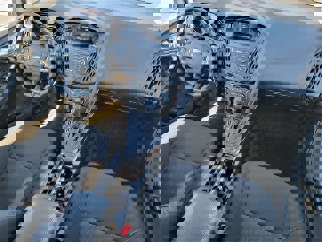 Certified 2018 Ford Focus SE image 39