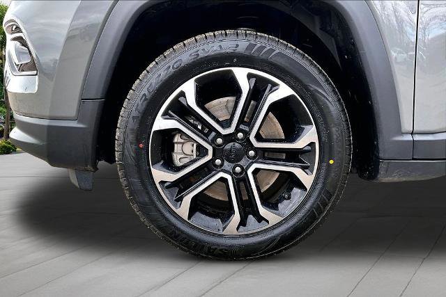 Used 2023 Jeep Compass Limited AWD/4WD image 11
