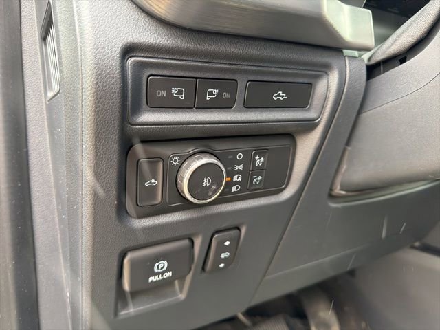 Certified 2022 Ford F150 Lariat w/ Equipment Group 502A High image 19