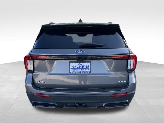 Certified 2025 Ford Explorer ST-Line AWD/4WD image 5