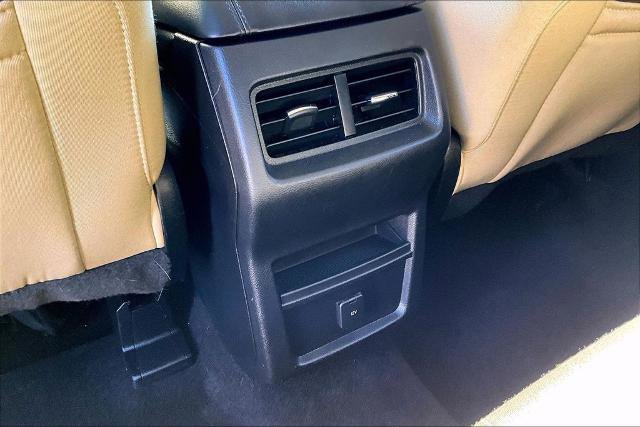 Certified 2019 Ford Edge SE FWD image 32