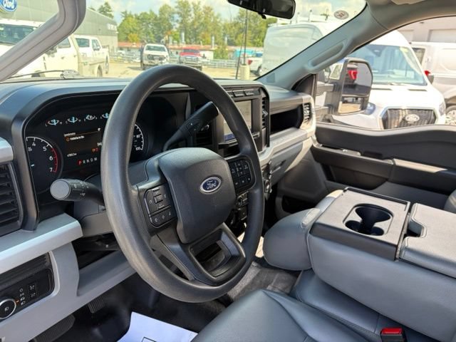 Certified 2024 Ford F250 XL w/ Snow Plow Prep Package AWD/4WD image 18