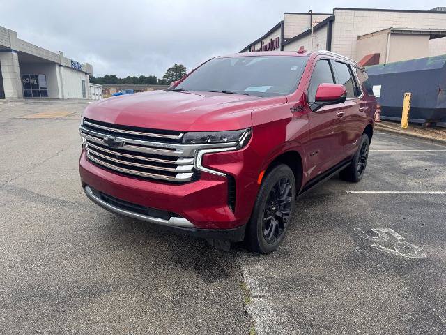 Used 2024 Chevrolet Tahoe High Country AWD/4WD image 3
