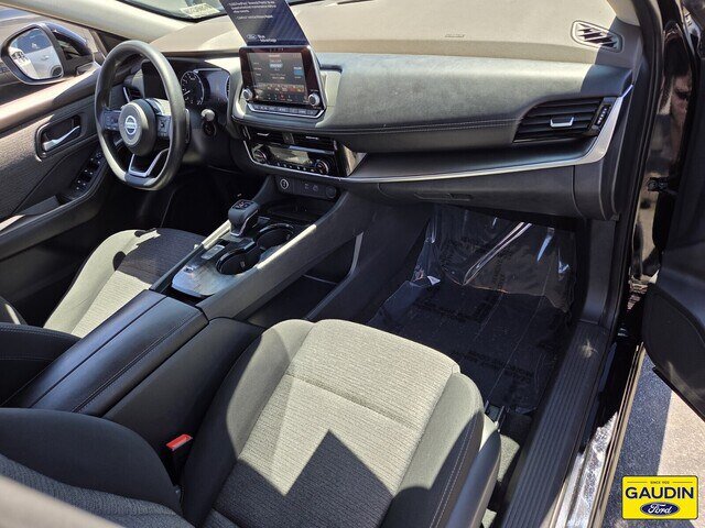 Used 2021 Nissan Rogue SV FWD image 17