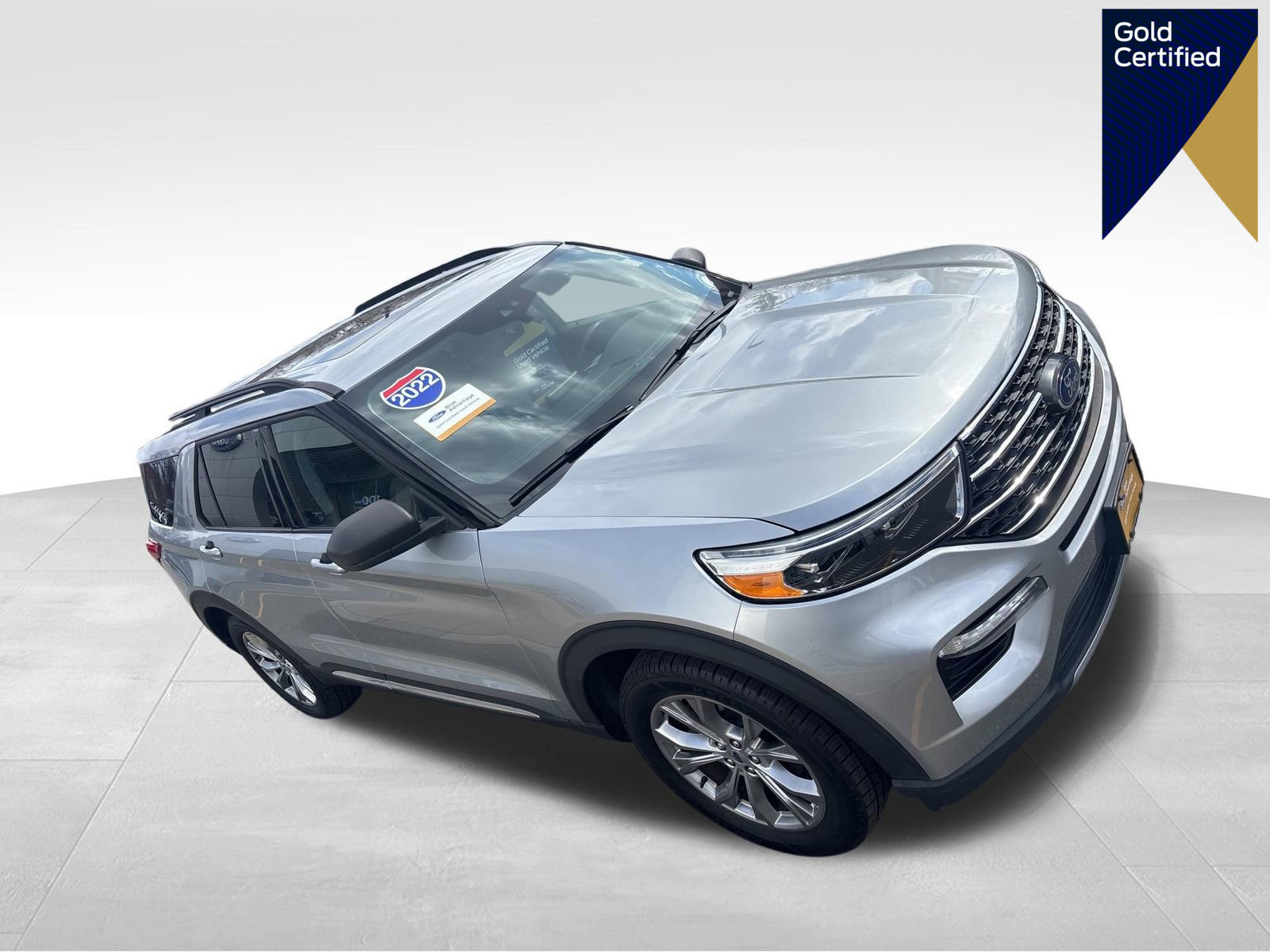 Certified 2022 Ford Explorer XLT w/ Equipment Group 202A