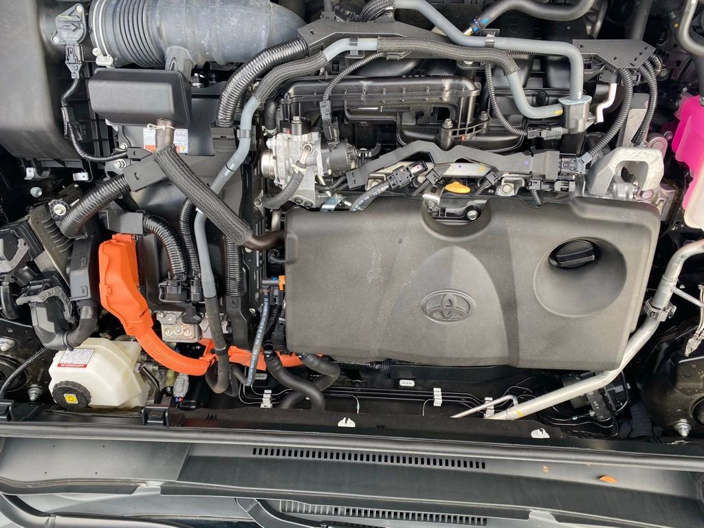 Used 2023 Toyota RAV4 Limited image 30