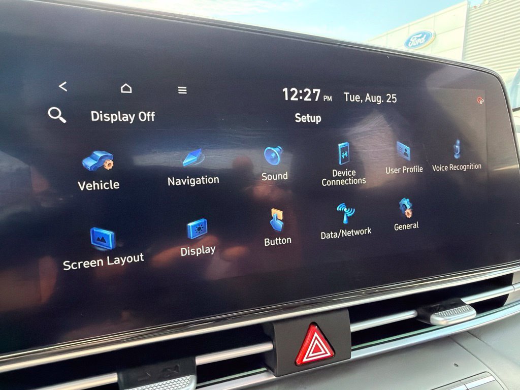 Used 2025 Hyundai Elantra SEL FWD image 34