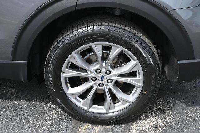 Certified 2023 Ford Explorer XLT w/ Equipment Group 202A AWD/4WD image 15