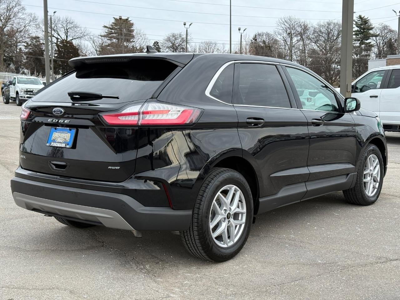 Certified 2024 Ford Edge SEL image 3