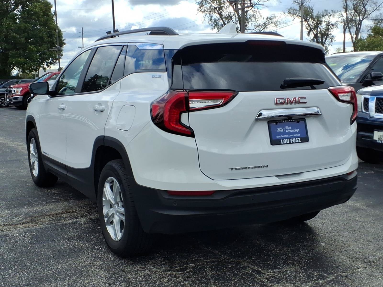 Used 2024 GMC Terrain SLE w/ Driver Convenience Package FWD image 27