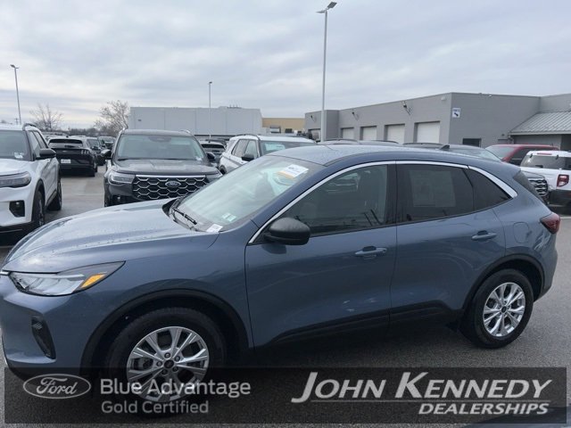 Certified 2024 Ford Escape Active w/ Cold Weather Package image 2