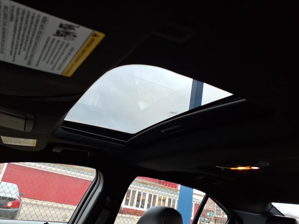 Certified 2018 Ford Taurus SEL w/ Equipment Group 201A image 15