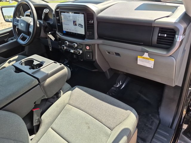 Certified 2025 Ford F150 XLT w/ Equipment Group 301A Standard RWD image 37