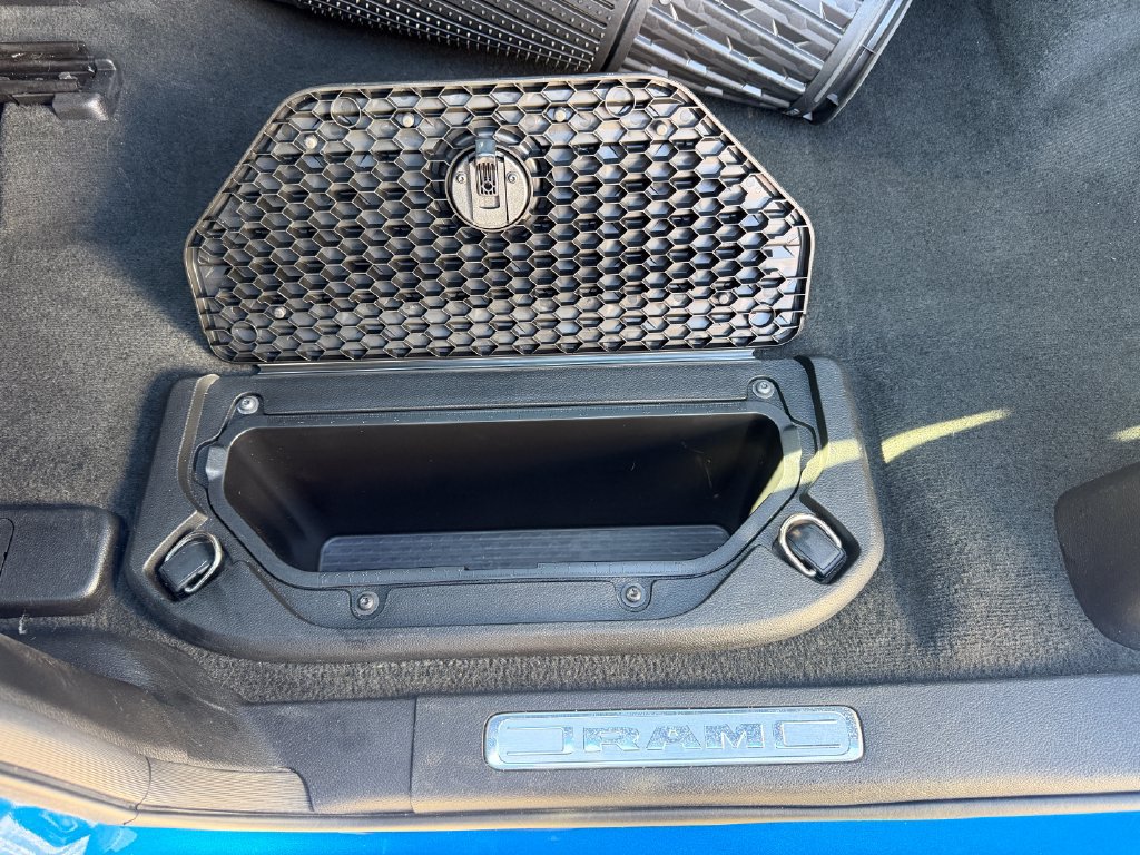 Used 2022 RAM 1500 Laramie AWD/4WD image 25