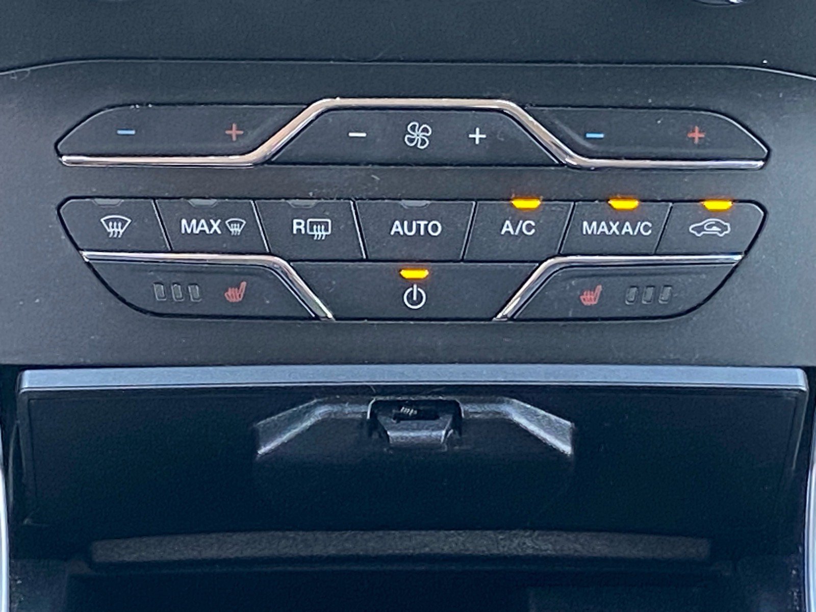 Certified 2019 Ford Edge SEL w/ Equipment Group 201A AWD/4WD image 12