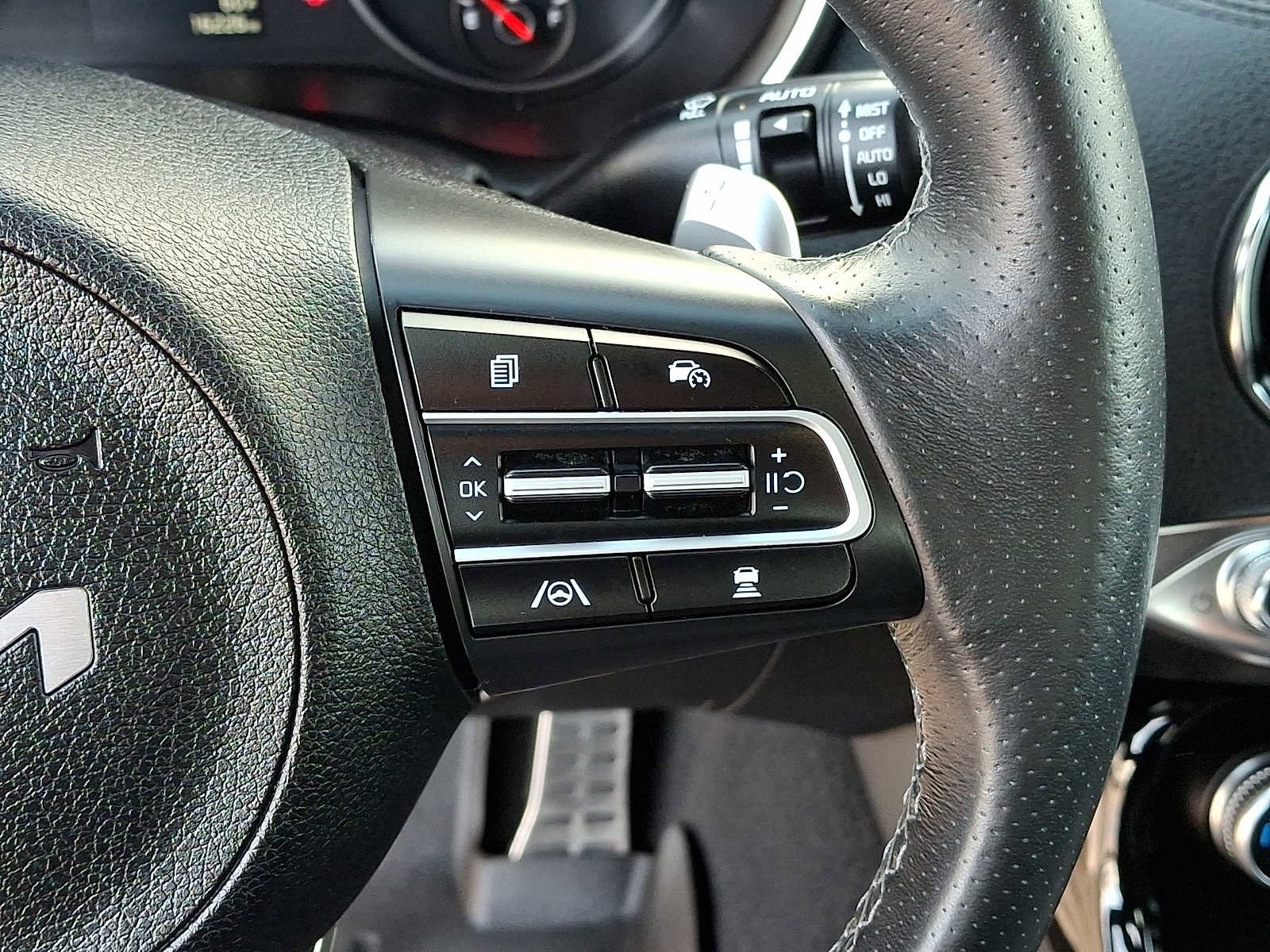 Used 2023 Kia Stinger GT-Line w/ Sun & Sound Package AWD/4WD image 23