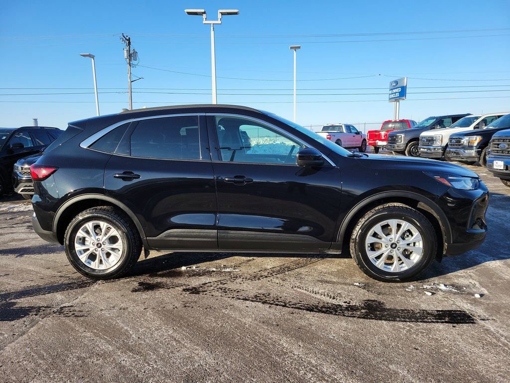 Certified 2023 Ford Escape Active w/ Tech Pack #2 image 6