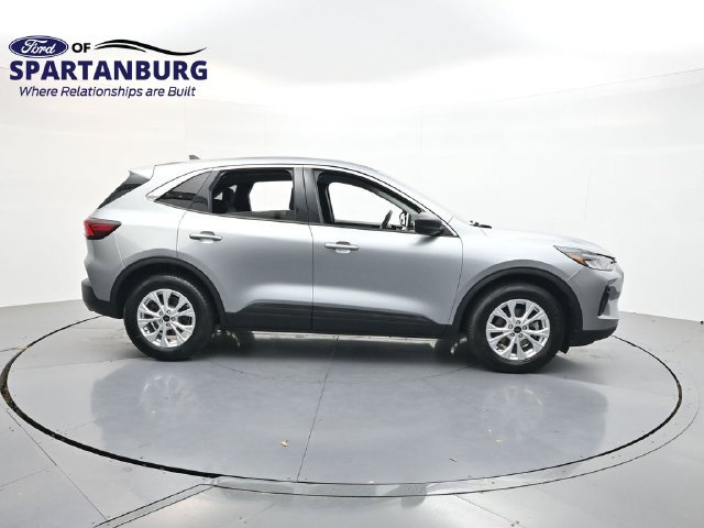 Certified 2024 Ford Escape Active FWD image 8