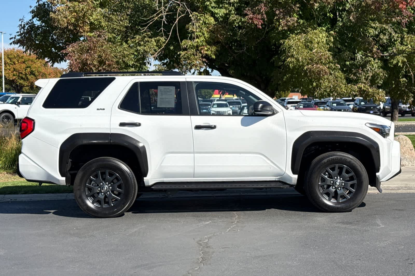 Used 2025 Toyota 4Runner SR5 AWD/4WD image 8