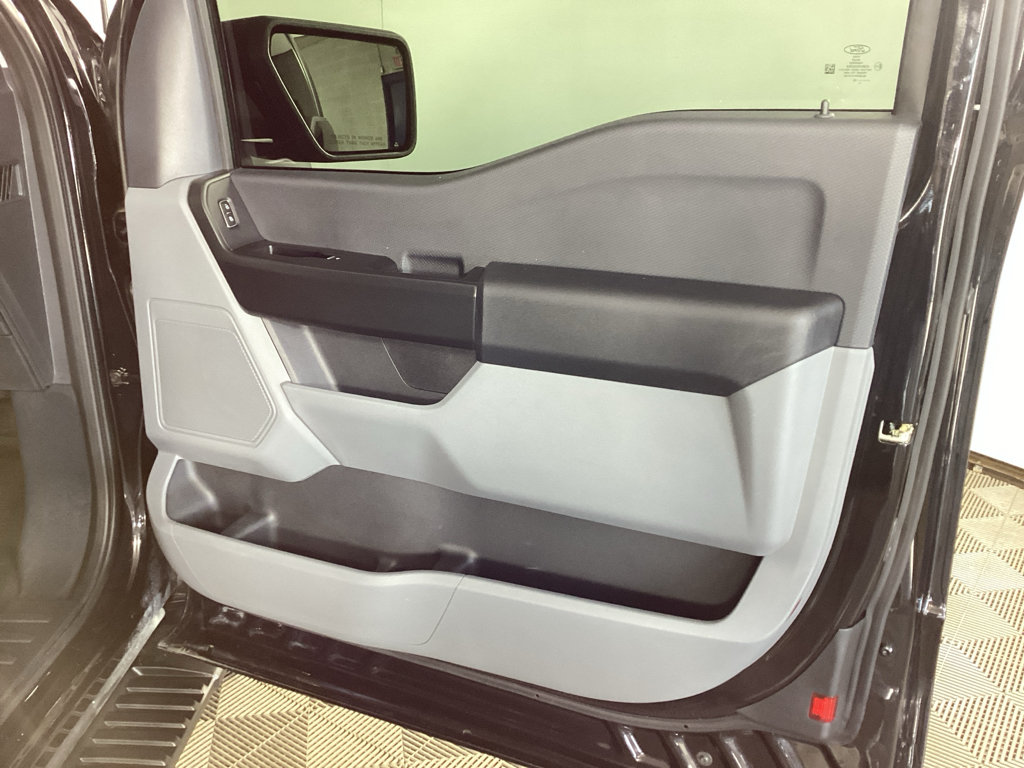Certified 2025 Ford F150 XL w/ Tow/Haul Package AWD/4WD image 9