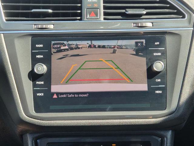 Used 2022 Volkswagen Tiguan SE image 19