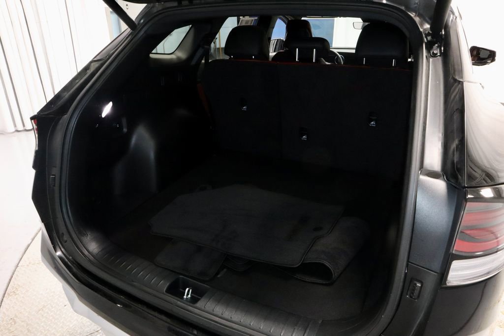 Used 2025 Kia Sportage SX AWD/4WD image 16
