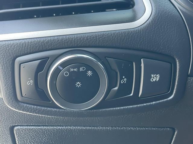 Certified 2024 Ford Edge SE w/ Black Appearance Package image 19