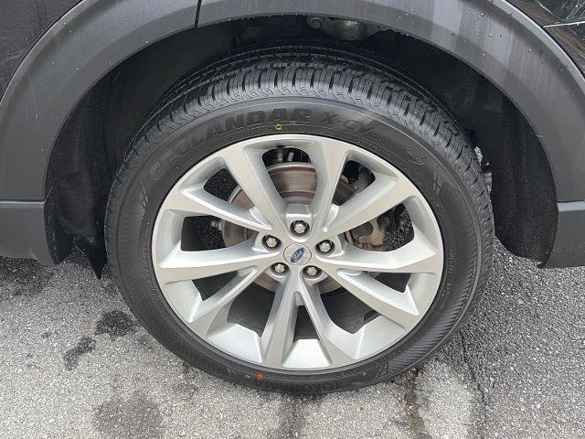 Certified 2022 Ford Explorer Platinum w/ Equipment Group 601A AWD/4WD image 21
