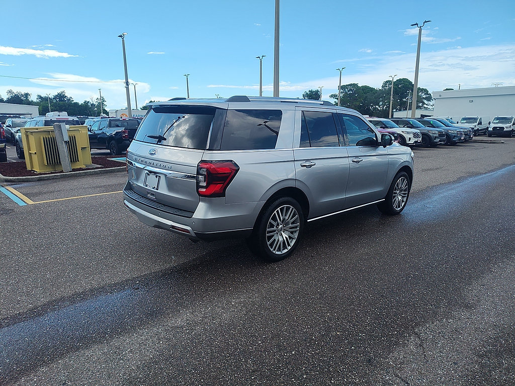 Certified 2022 Ford Expedition Limited AWD/4WD image 6